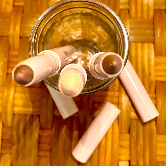 🪆DOLL 10🪆3 EYELINER SHADOWS W/ SHARPENERS ON THE END REBEL, SCANDAL & EXPOSED - Picture 2 of 5